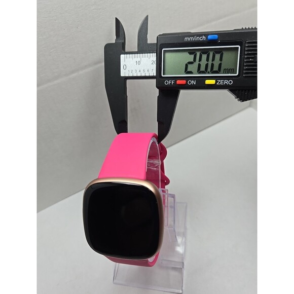 Fitbit Versa 4 GPS Smartwatch Charger Heart Rate Sleep Tracker Google Wallet NFC - Picture 6 of 11